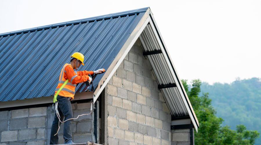 Professional residential roofers in Waterman, IL